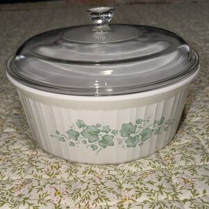Corningware Callaway Ivy Casserole Dish with Glass Lid
